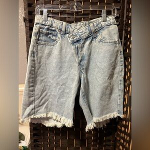 NWT High rise Bermuda light blue cut off denim shorts sz 2